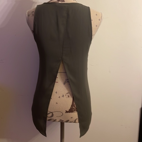 Express top - Picture 2 of 7